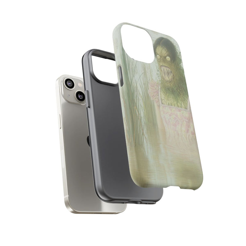 Groen Monster in Roze Jurk tussen Riet