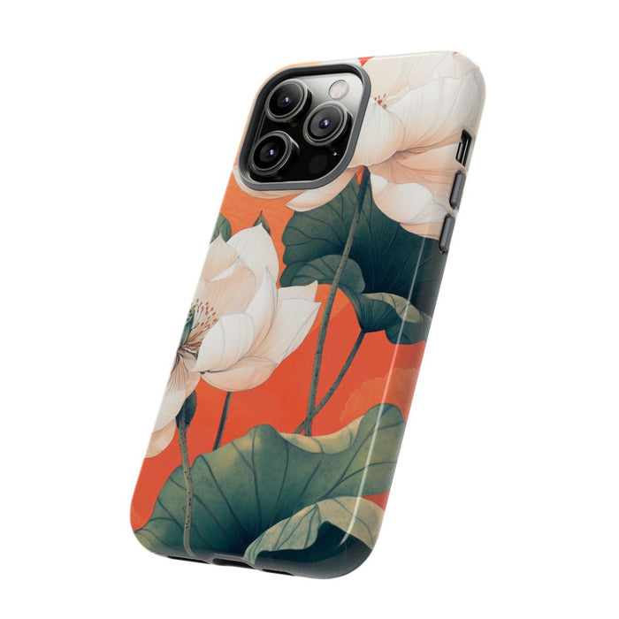 Witte Lotus Bloemen met Groene Bladeren op Oranje Achtergrond