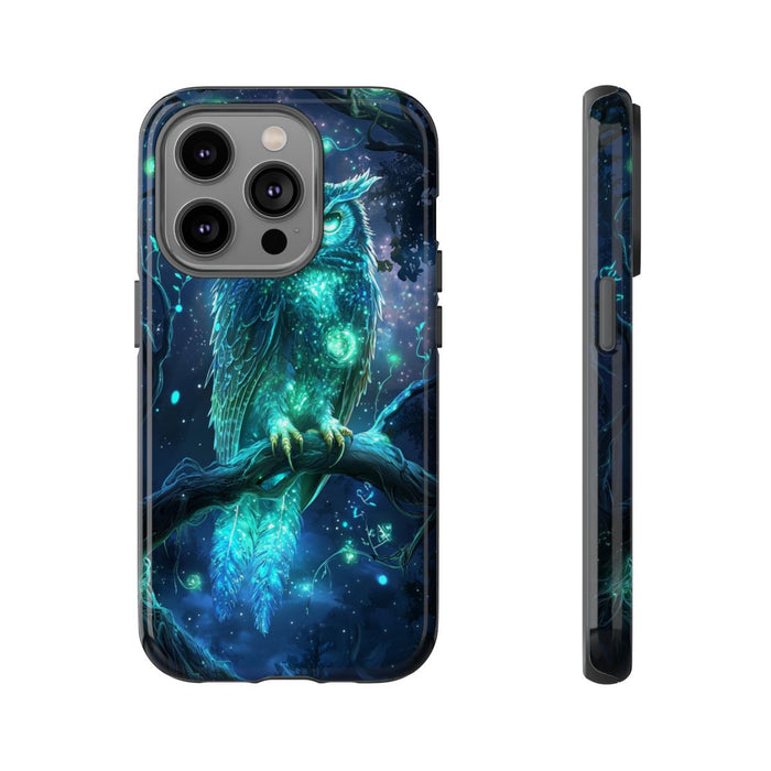 Glinsterende Mystieke Uil op Tak