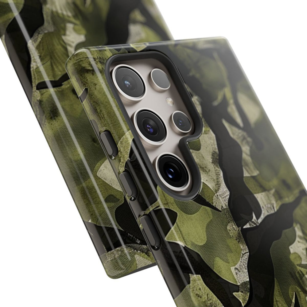 Groen Camouflagepatroon met Zwarte Abstracte Vormen