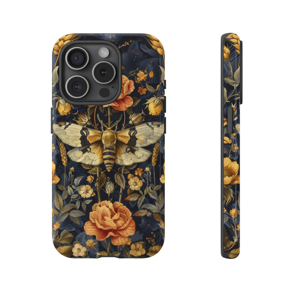 Gouden Bloemen en Mottenpatroon op Donkerblauw