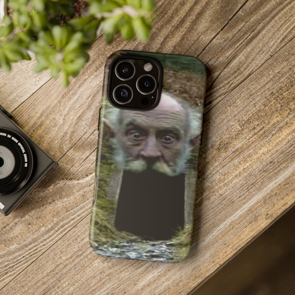 Surrealistische Reuzenhoofd-Toegang in de Natuur